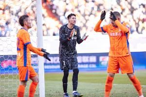 李平康：国安真正最想要的是于金永，但是泰山不想租借