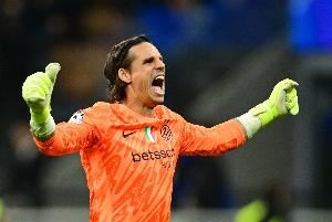 意媒：加拉塔萨雷与埃德森达成协议，可能很快就放弃引进索默