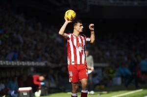 TA：狼队接近签下阿尔梅里亚边后卫布比利，转会费预计1500万欧