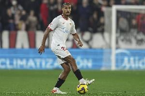 记者：伯恩茅斯3000万欧报价迪亚克特遭拒，考虑引进巴代